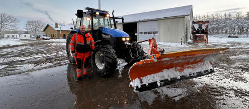 Vintervejret udfordrer kommunens Vej- og Parkafdeling – og giver glæde
